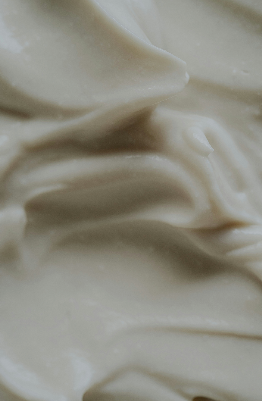 Sand + Paws White Vanilla 12 oz scented candle